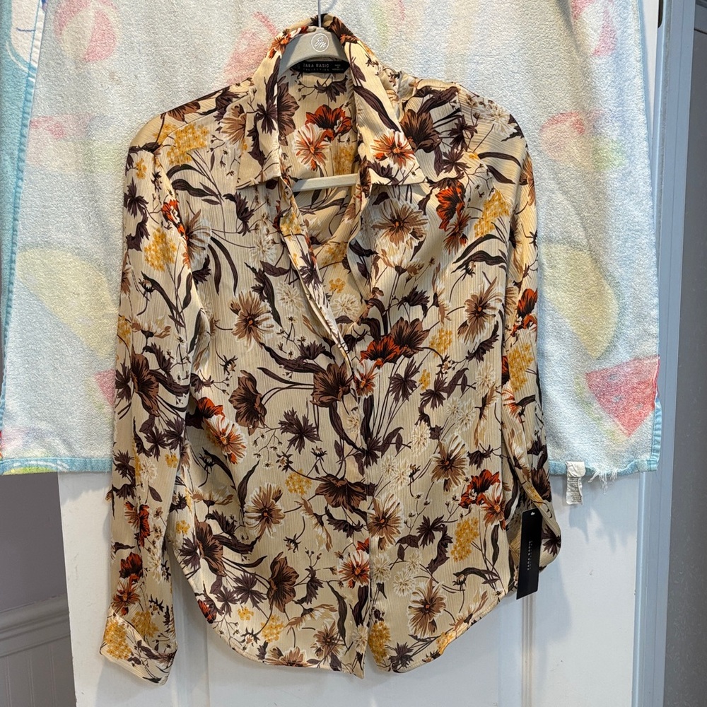NWT Zara Floral Beige and Orange Blouse